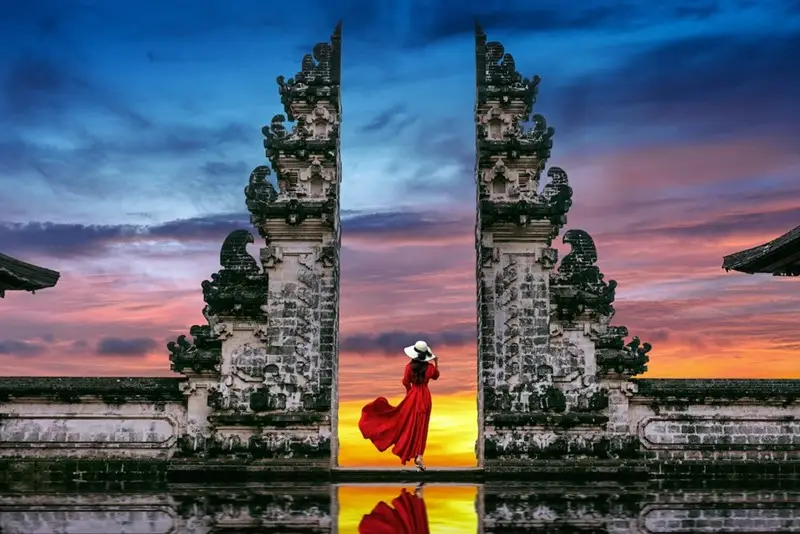 Bạn có thể tới bali lúc nào cũng được Vì bạn có thể tới bất kỳ thời điểm nào trong năm