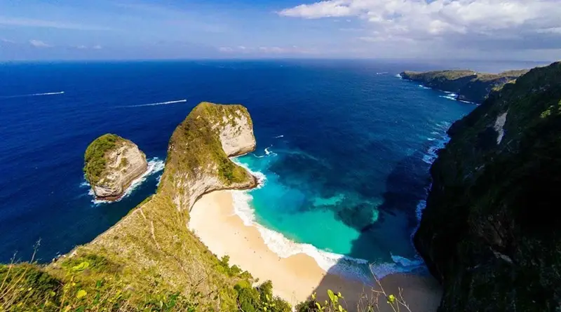 Bali là một nơi du lịch tuyệt vời lí do phải tới Bali một lần trong đời Vì mặt trời, cát và biển