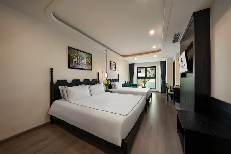 Silk Queen Hotel