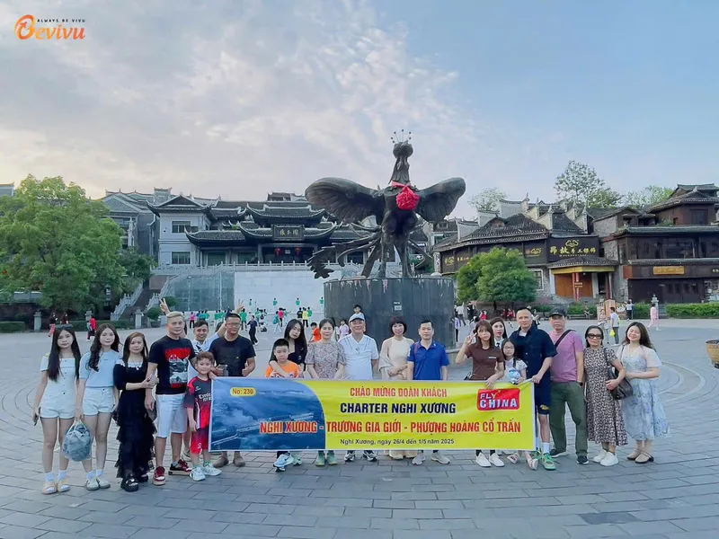 Đoàn Nghi Xương - Trương Gia Giới - Phượng Hoàng Cổ Trấn Đoàn tour du lịch Phượng Hoàng Cổ Trấn