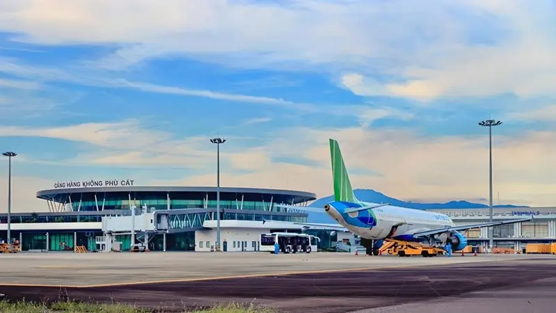 Sân bay Phú Cát - Quy Nhơn Máy bay là phương tiện đến Quy Nhơn nhanh nhất
