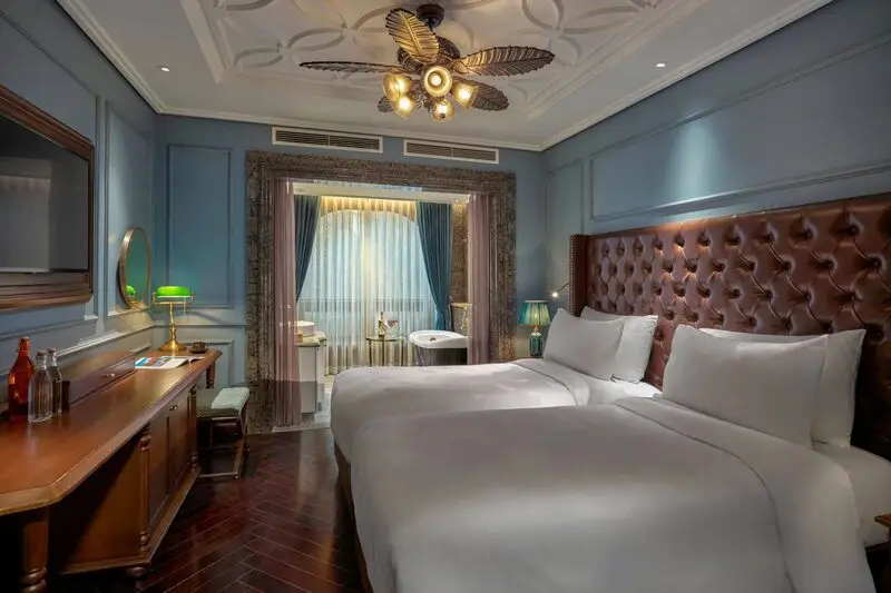 Peridot Grand Luxury Boutique Hotel 