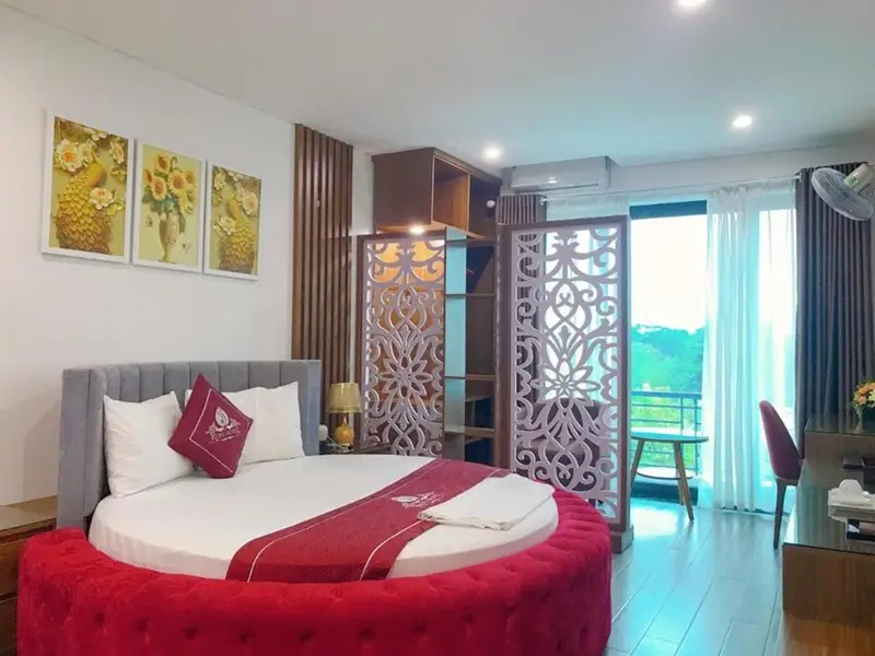 Rosy Hotel