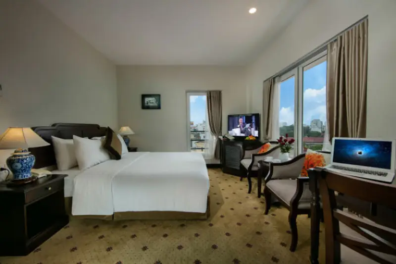 Zephyr Suites Boutique Hotel