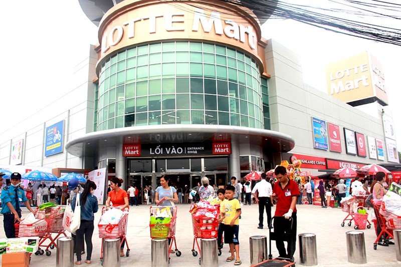 TTTM Lotte mart Nha Trang đông khách