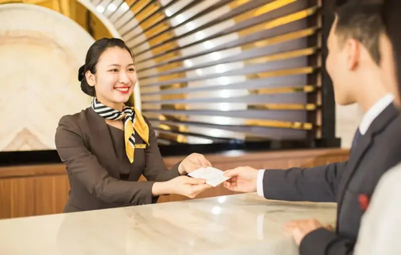 Dịch vụ lễ tân tại Diamond Hotel Vân Đồn