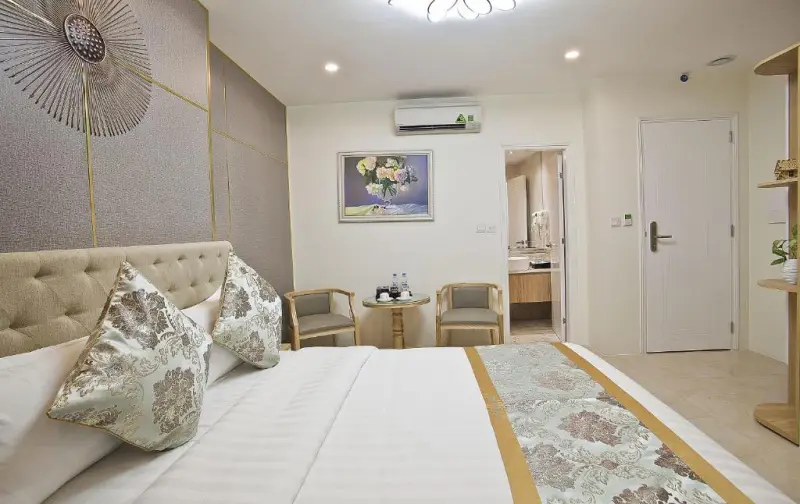 phòng superior tại DLmos Hanoi Hotel