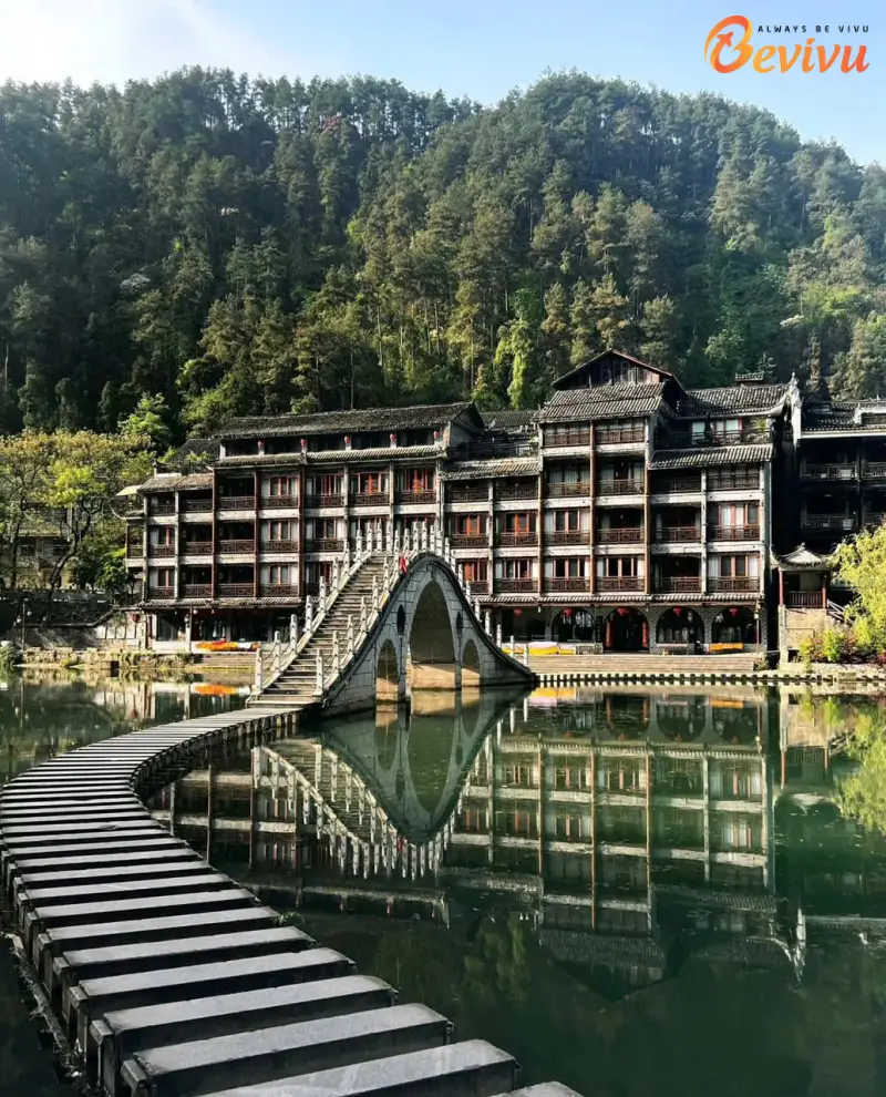 Khung cảnh check-in tuyệt đẹp tại Phượng Hoàng Cổ Trấn Du lịch Phượng Hoàng Cổ Trấn tại các phố cổ