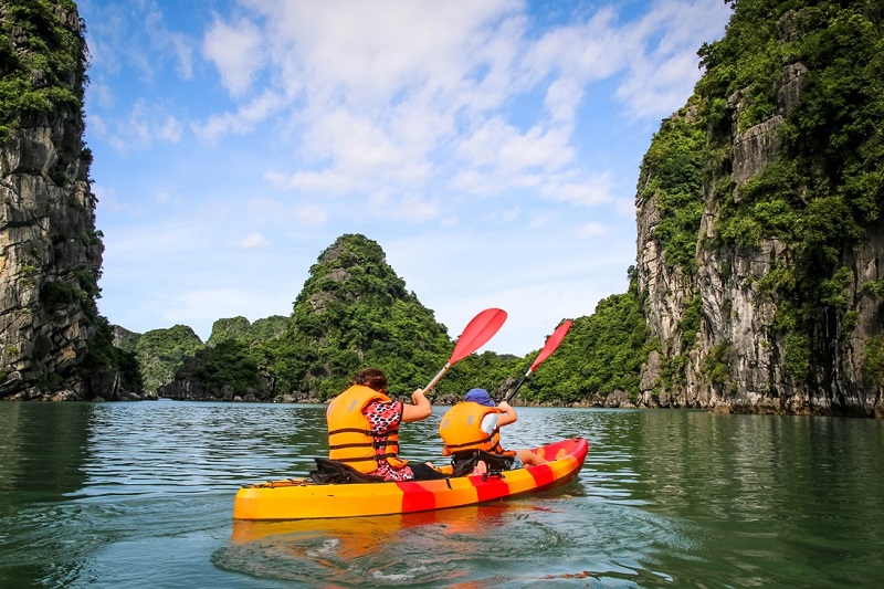 Chèo thuyền Kayak