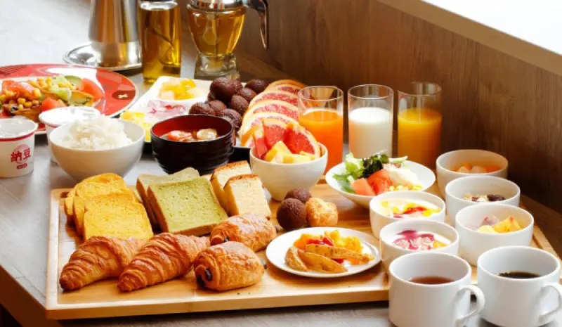 bữa sáng tại Elite Hotel