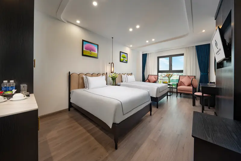 Silk Queen Hotel