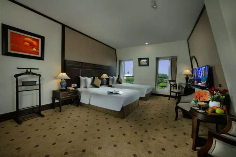 Zephyr Suites Boutique Hotel