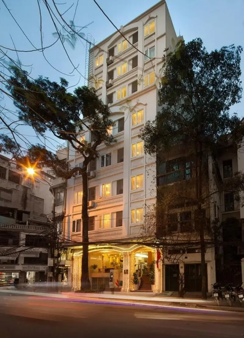 First Eden Hotel