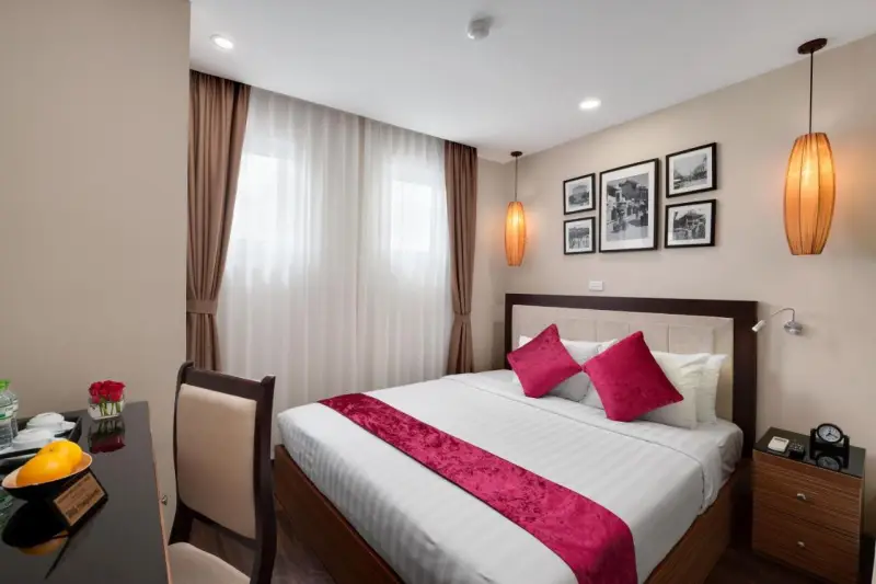 Golden Moon Suite Hotel phòng standard