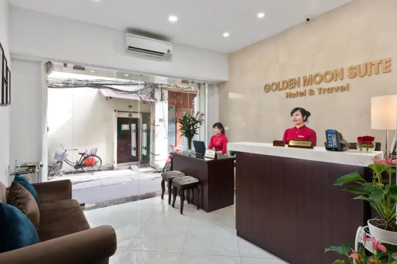 Golden Moon Suite Hotel lễ tân