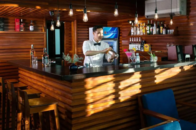 Hai Bay Hotel & Restaurant bar