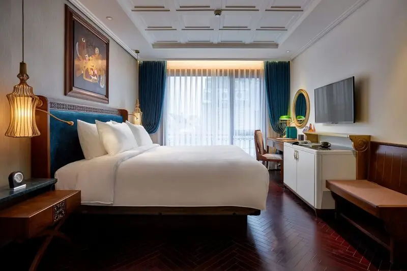 Peridot Grand Luxury Boutique Hotel 
