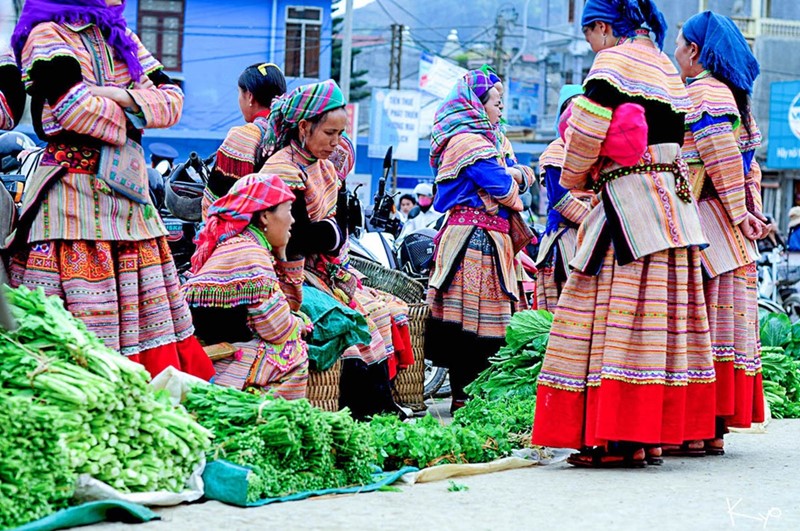 chợ phiên Đồng Văn nhộn nhịp