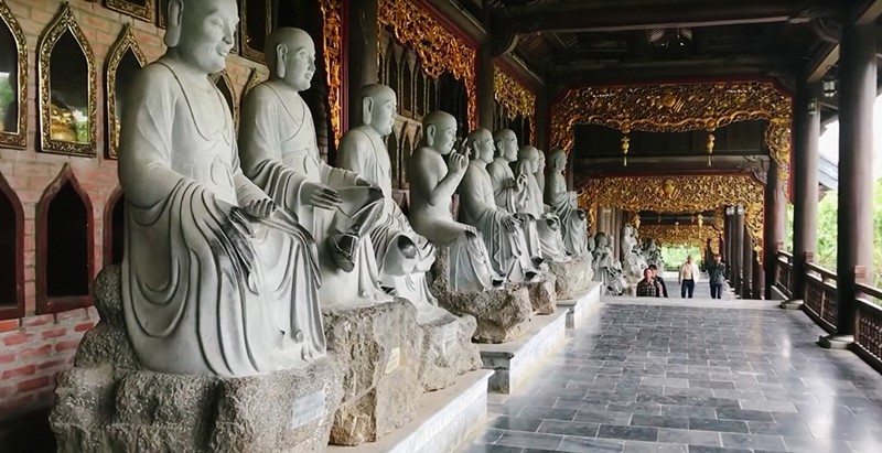 Việt Nam có ngôi chùa sở hữu hành lang La Hán 234 gian