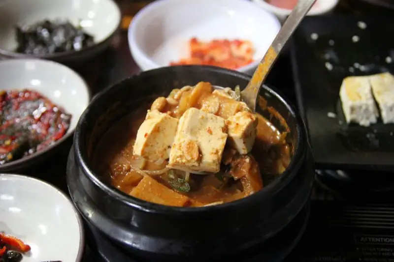 Cheonggukjang - Món súp nặng mùi nổi tiếng xứ Hàn Cheonggukjang món ăn nổi tiếng của Hàn Quốc