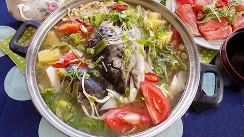 Lẩu cá hồi Lẩu cá hồi Sapa