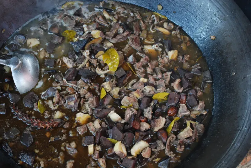 Thắng cố - món ăn đặc sản nổi tiếng nhất của Sapa Thắng Cố - món ăn địa phương độc đáo