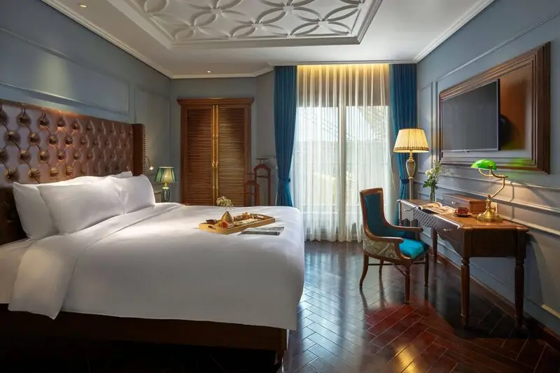 Peridot Grand Luxury Boutique Hotel 
