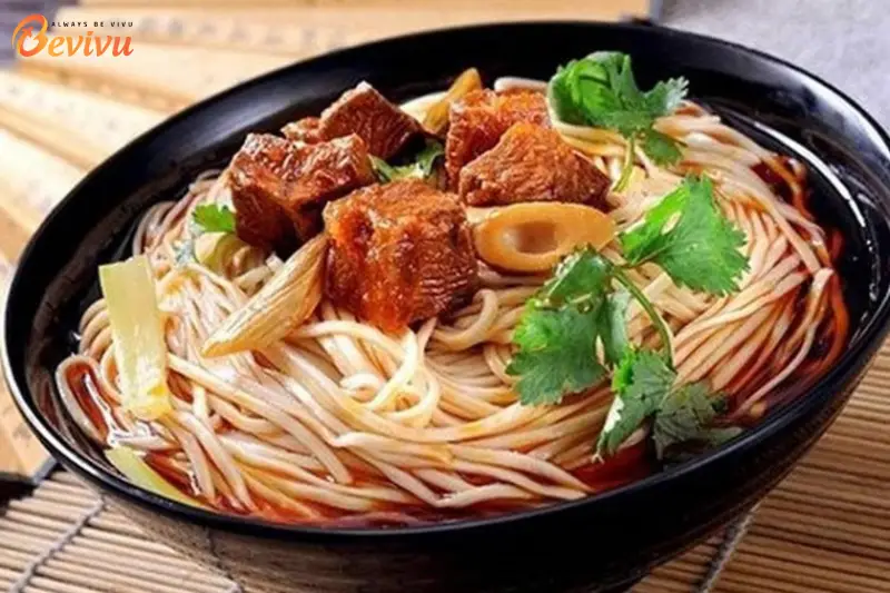 Món ăn không thể thiếu trong dịp mừng tuổi ở Trung Quốc. ẩm thực du lịch tour trung quốc mì trường thọ