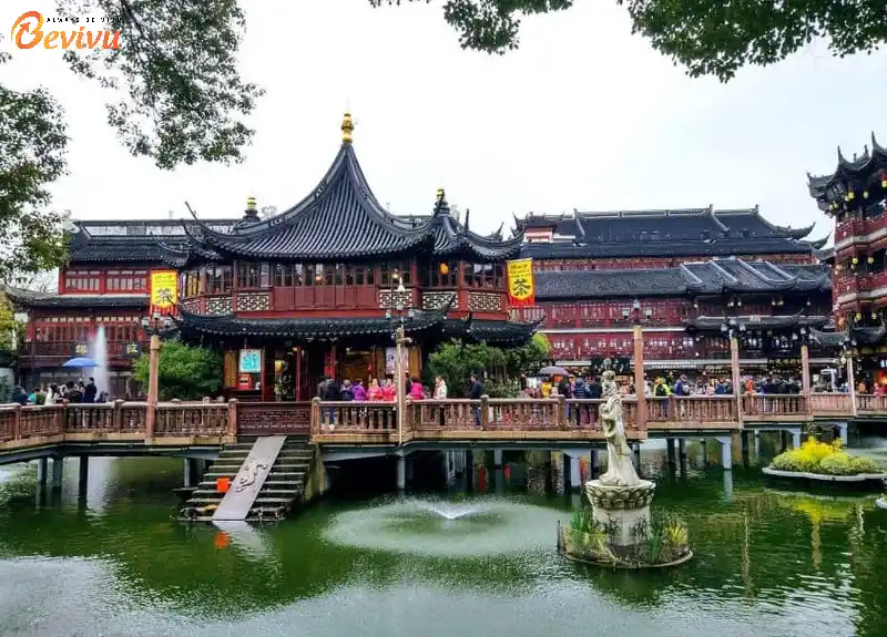 Miếu Thành Hoàng Tham quan Miếu Thành Hoàng