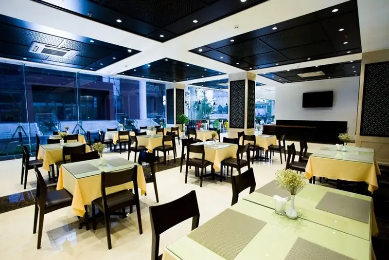 Nhà hàng Top Hotel 