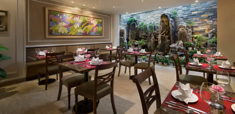 Zephyr Suites Boutique Hotel
