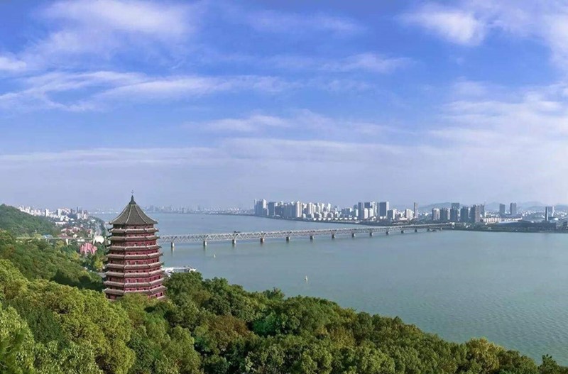 Tháp Lục Hoà là biểu tượng văn hóa của Hàng Châu