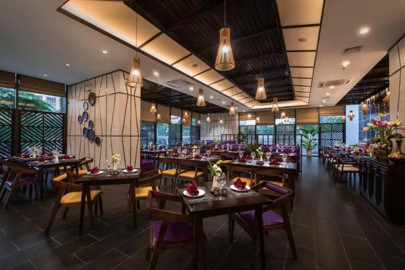 nhà hàng tại PentStudio West Lake Hanoi