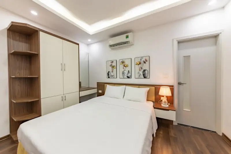 Everest Hotel
