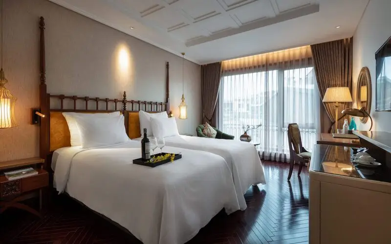 Peridot Grand Luxury Boutique Hotel 