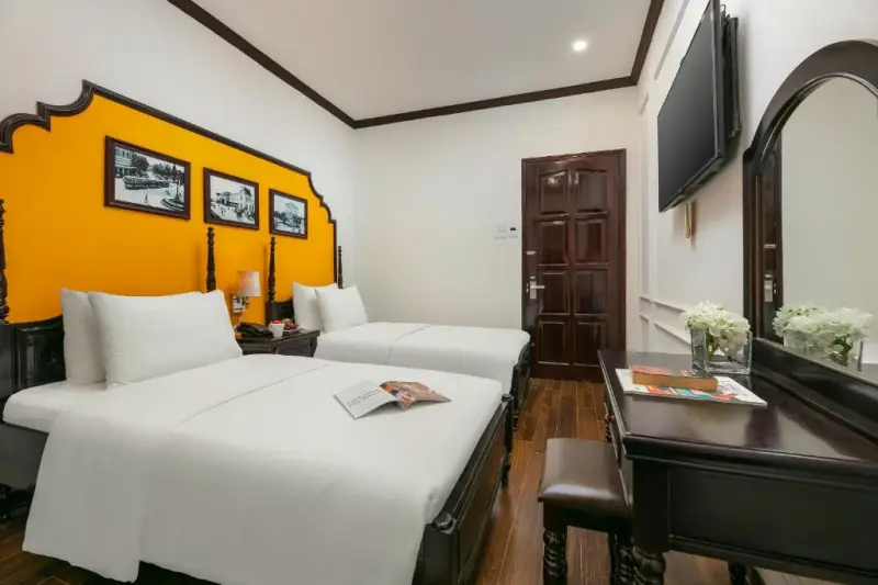 phòng deluxe tại Silk Castle Hotel & Spa
