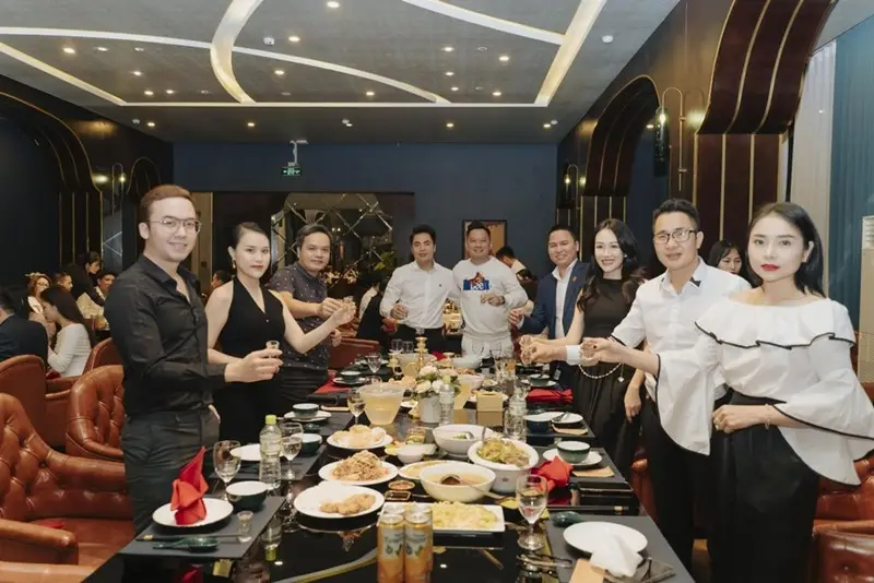 Đặt chỗ trước để đảm bảo dịch vụ tốt nhất Đặt chỗ và đặt dịch vụ