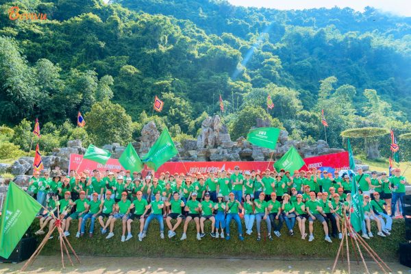 Tổ chức teambuilding cổ trang