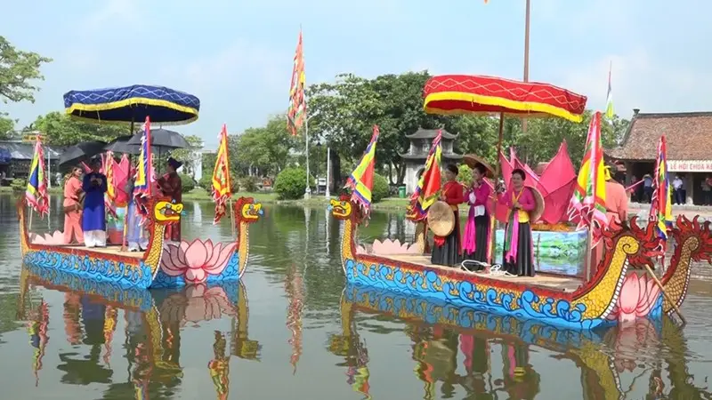 Về chùa Keo nghe điệu chèo cổ (Ảnh: Sưu tầm) chùa keo có nhiều hoạt động