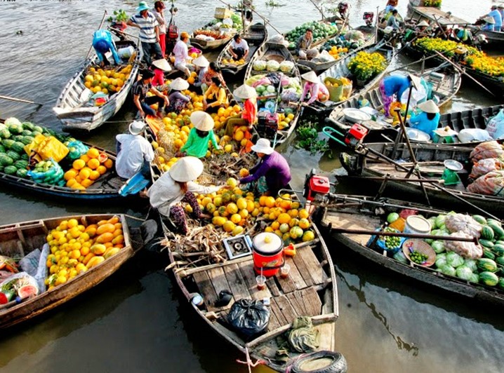 cảnh buôn bán của chợ nổi Cái Răng