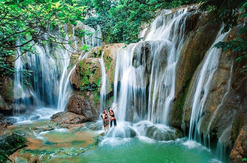 bình yên thác dải yếm 