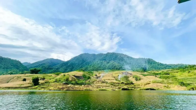 Hồ Suối Chiếu