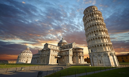 Kiến trúc kì lạ của tháp nghiêng Pisa 