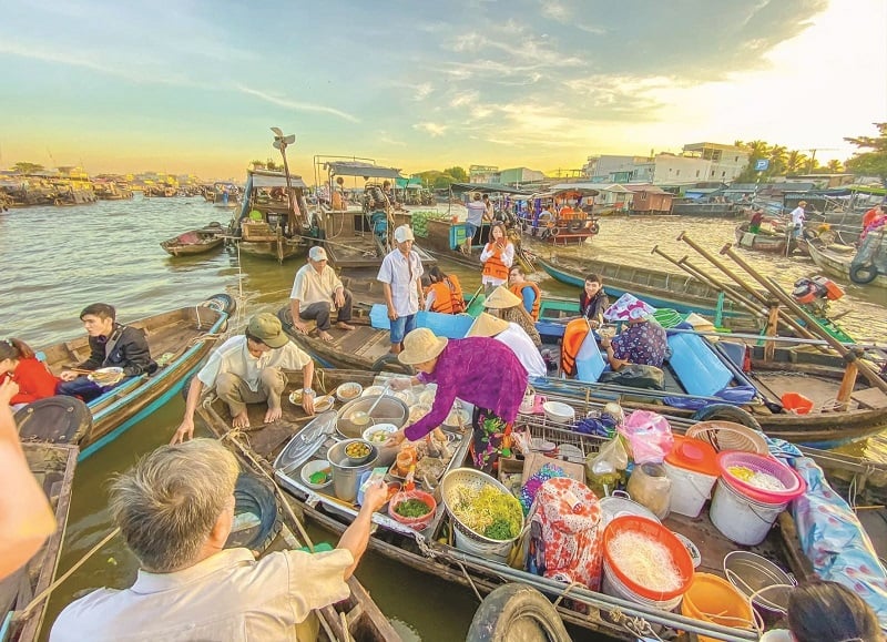 mua bán trên chợ nổi 