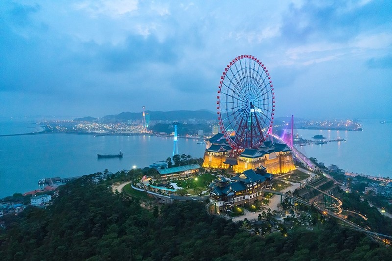 Hạ Long Park có nhiều trò chơi