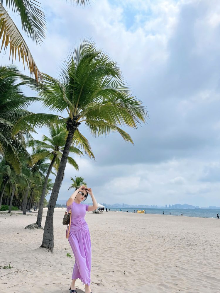 Check in biển đảo Hải Nam