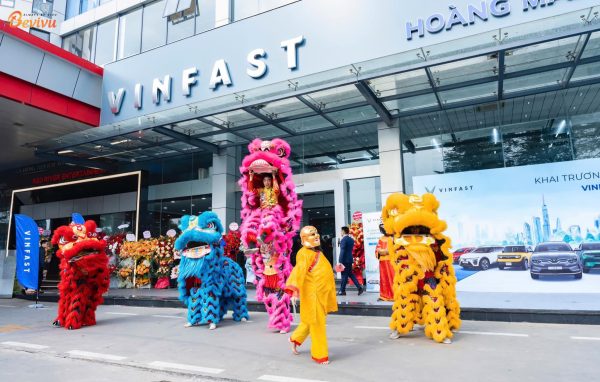 khai trương vinfast