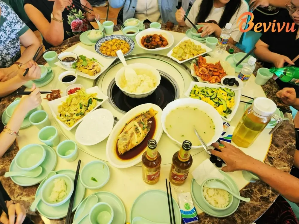 Món ăn hấp dẫn trong tour đảo Hải Nam