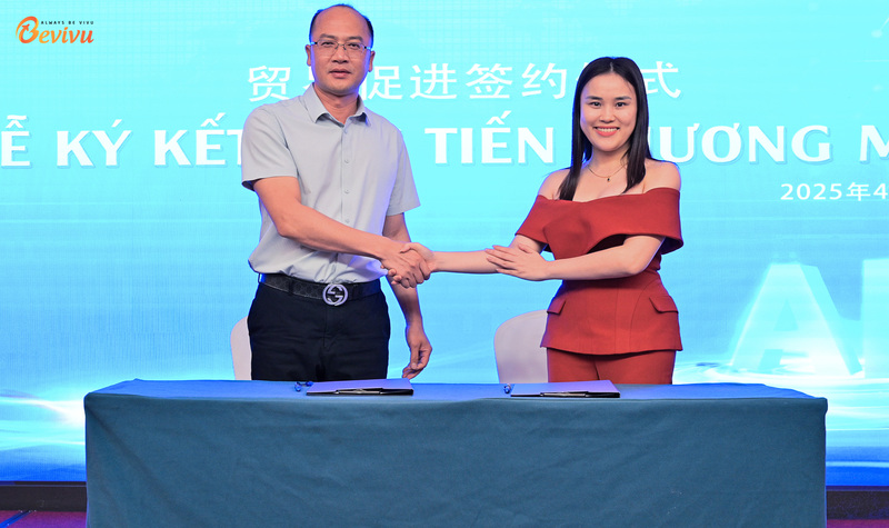 Lễ ký kết hợp tác giữa Bevivu Việt Nam và Tập đoàn Toubao diễn ra tại Nam Ninh - Trung Quốc