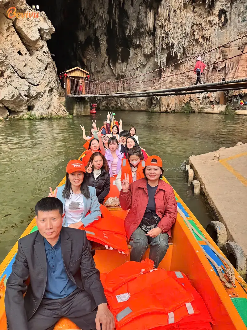 Đi thuyền là trải nghiệm thú vị